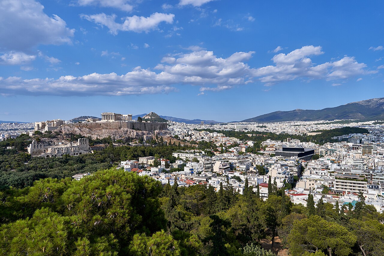 Greece attracts $26 billion: how a Mediterranean country becomes a continental energy hub
