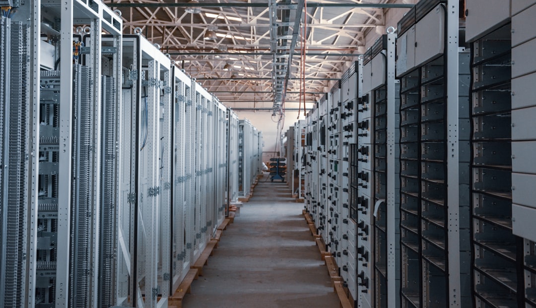 Micron Smashes Records: The Semiconductor Signal That Could Halt the Tech Sell-Off
